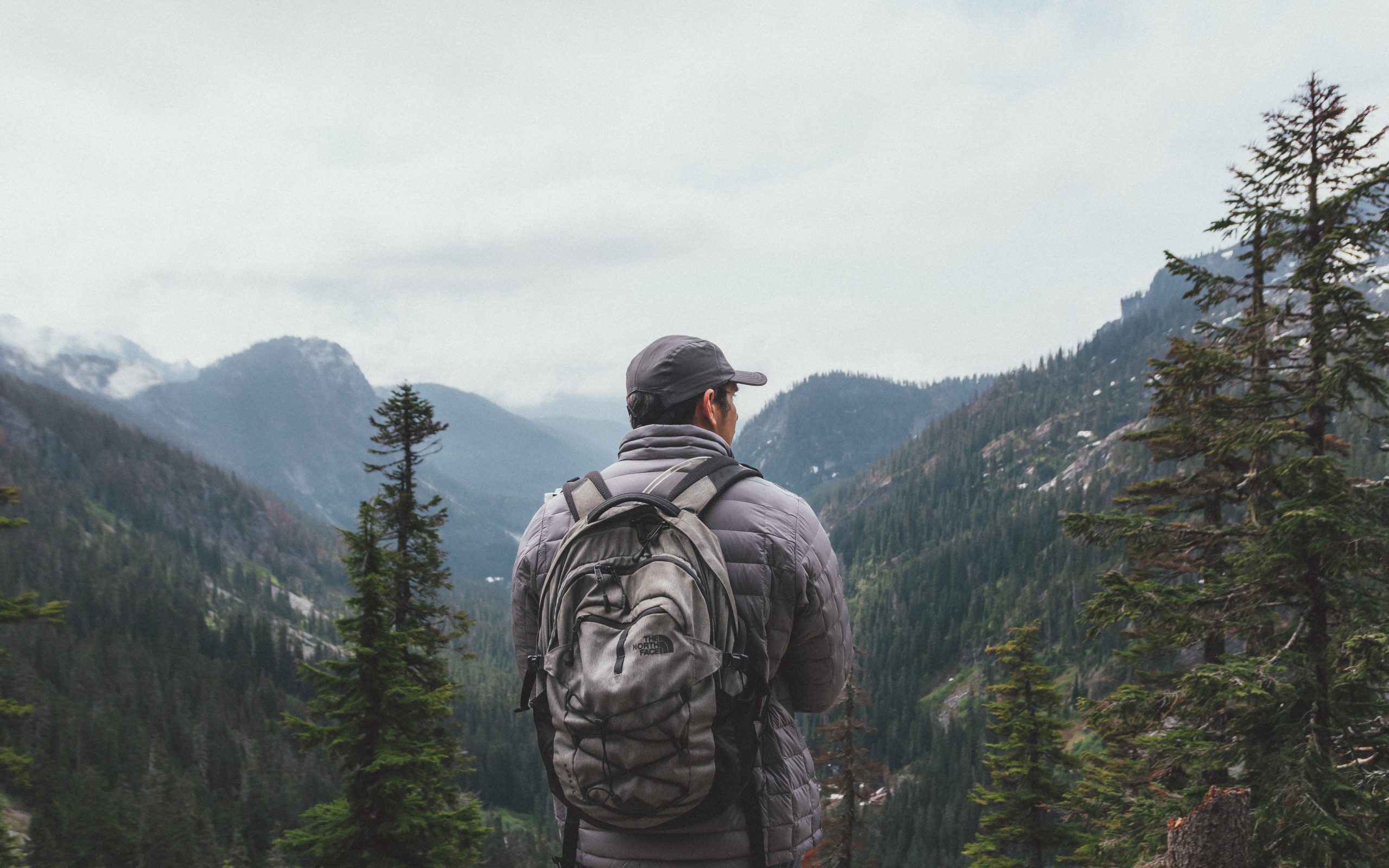 Hiking in Snoqualmie Pass in Washington