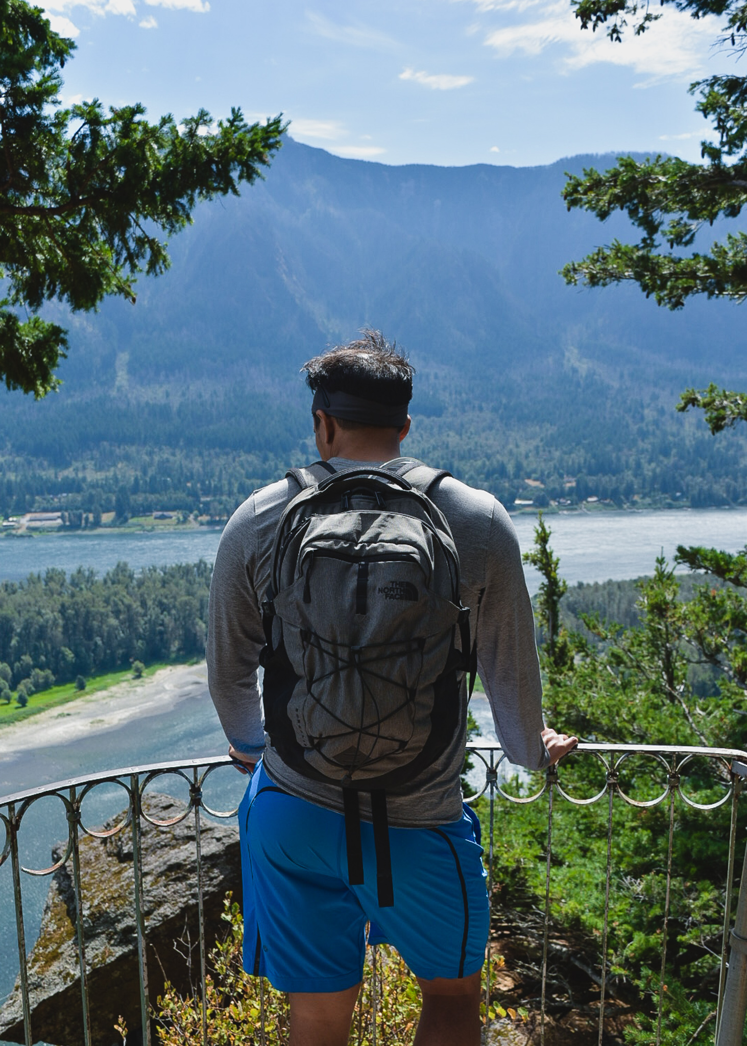 Beacon looking out at the Columbia River Gorge from the Beacon Rock trail